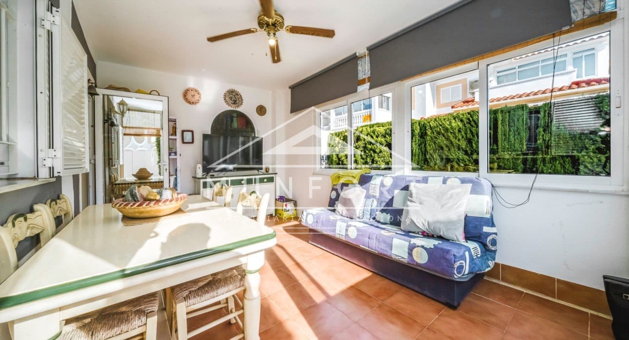 3 slaapkamer Appartement te koop in Orihuela Costa met zwembad - € 379.900 (Ref: 9720857)