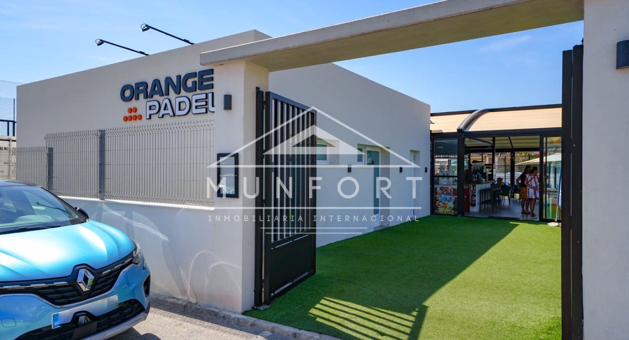 3 slaapkamer Appartement te koop in Orihuela Costa met zwembad - € 379.900 (Ref: 9720857)