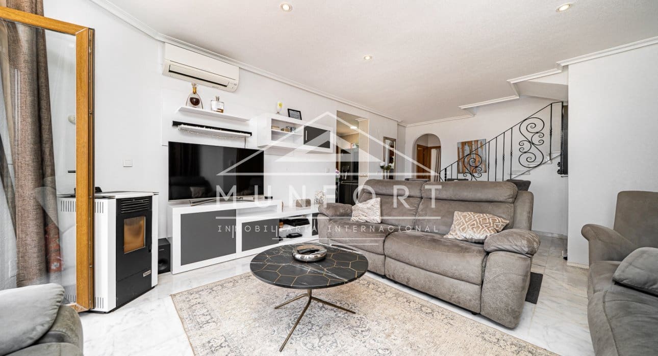 4 soveværelse Villa til salg i San Miguel de Salinas med swimmingpool - € 449.900 (Ref: 9731241)