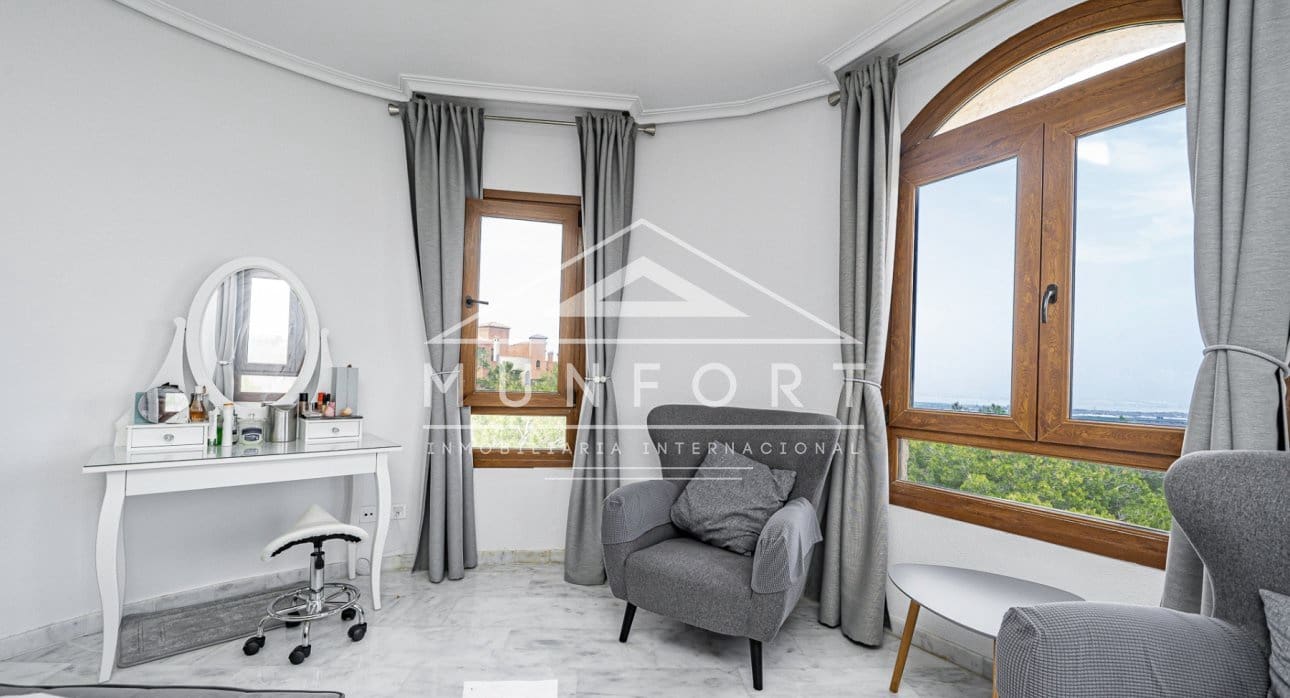 4 soveværelse Villa til salg i San Miguel de Salinas med swimmingpool - € 449.900 (Ref: 9731241)