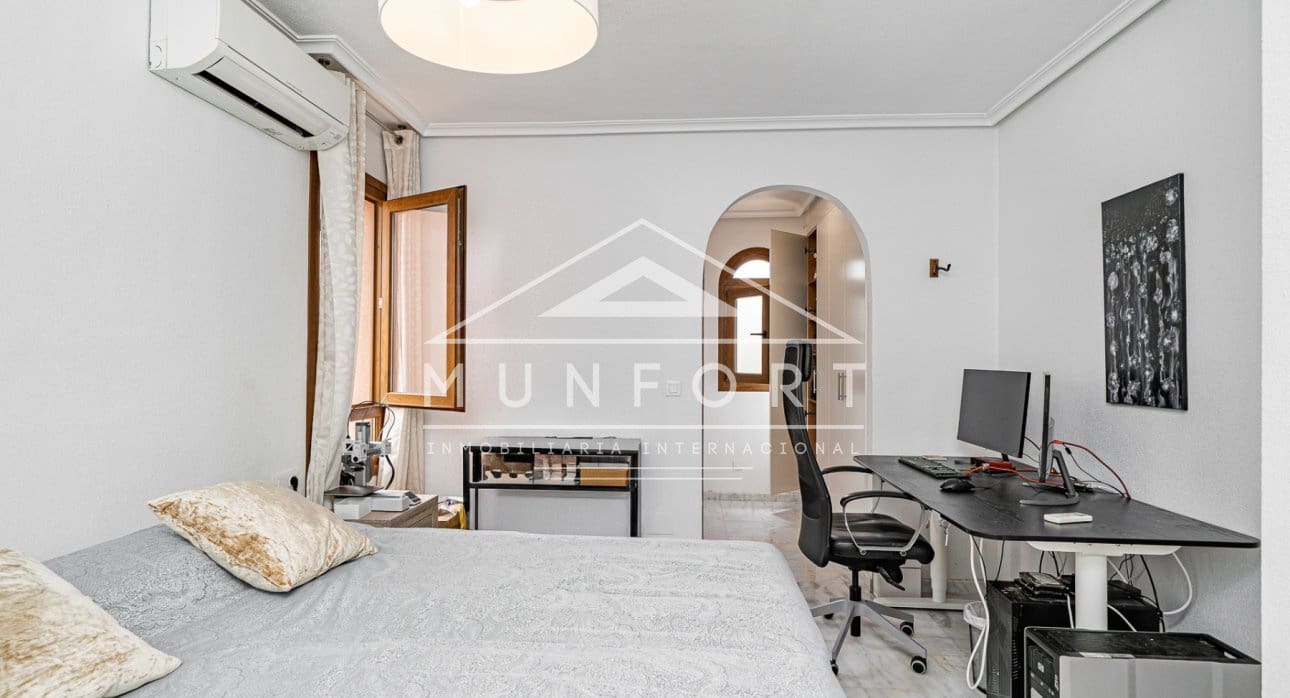 4 soveværelse Villa til salg i San Miguel de Salinas med swimmingpool - € 449.900 (Ref: 9731241)