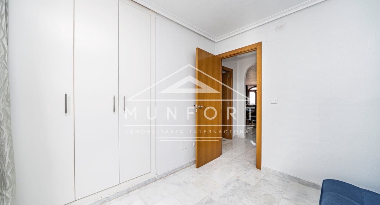 4 soveværelse Villa til salg i San Miguel de Salinas med swimmingpool - € 449.900 (Ref: 9731241)