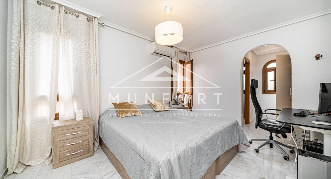 4 soveværelse Villa til salg i San Miguel de Salinas med swimmingpool - € 449.900 (Ref: 9731241)