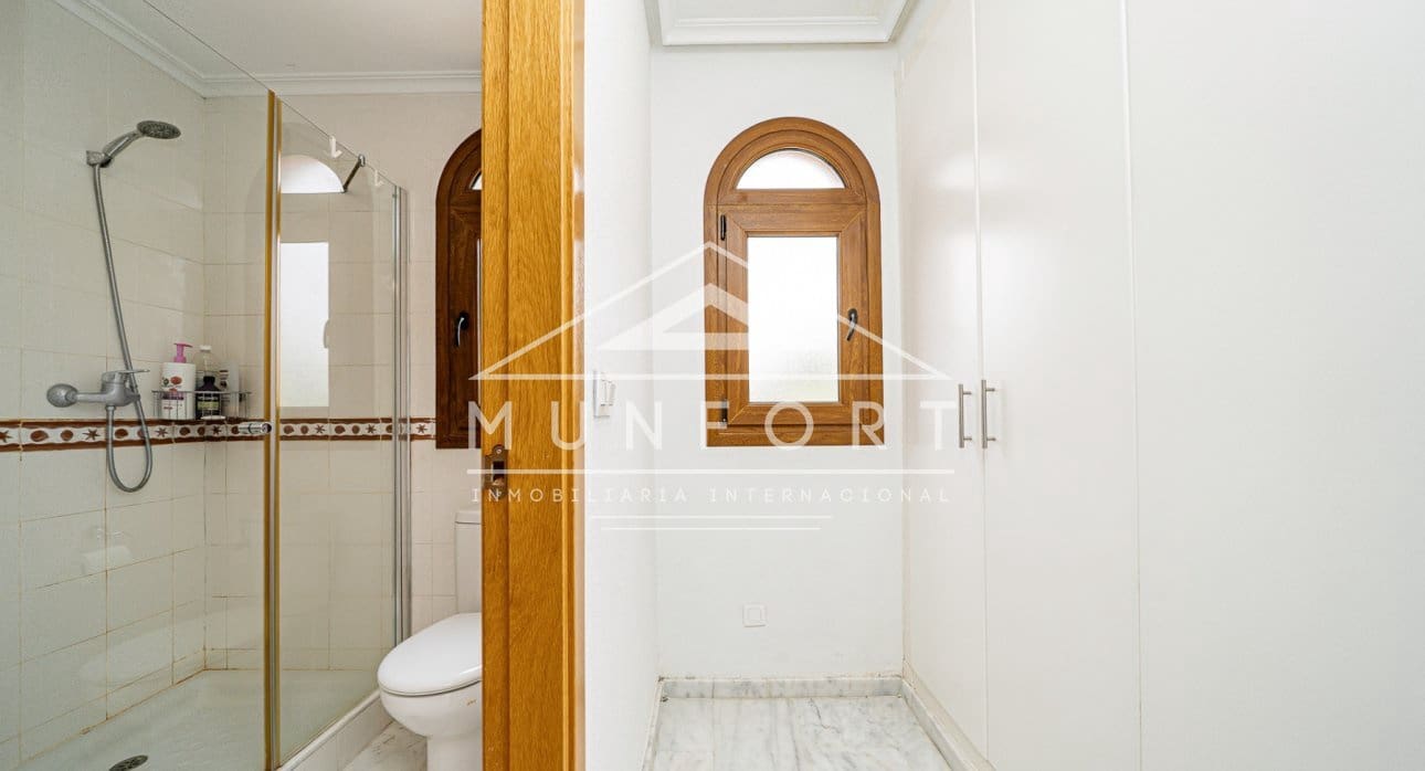 4 soveværelse Villa til salg i San Miguel de Salinas med swimmingpool - € 449.900 (Ref: 9731241)