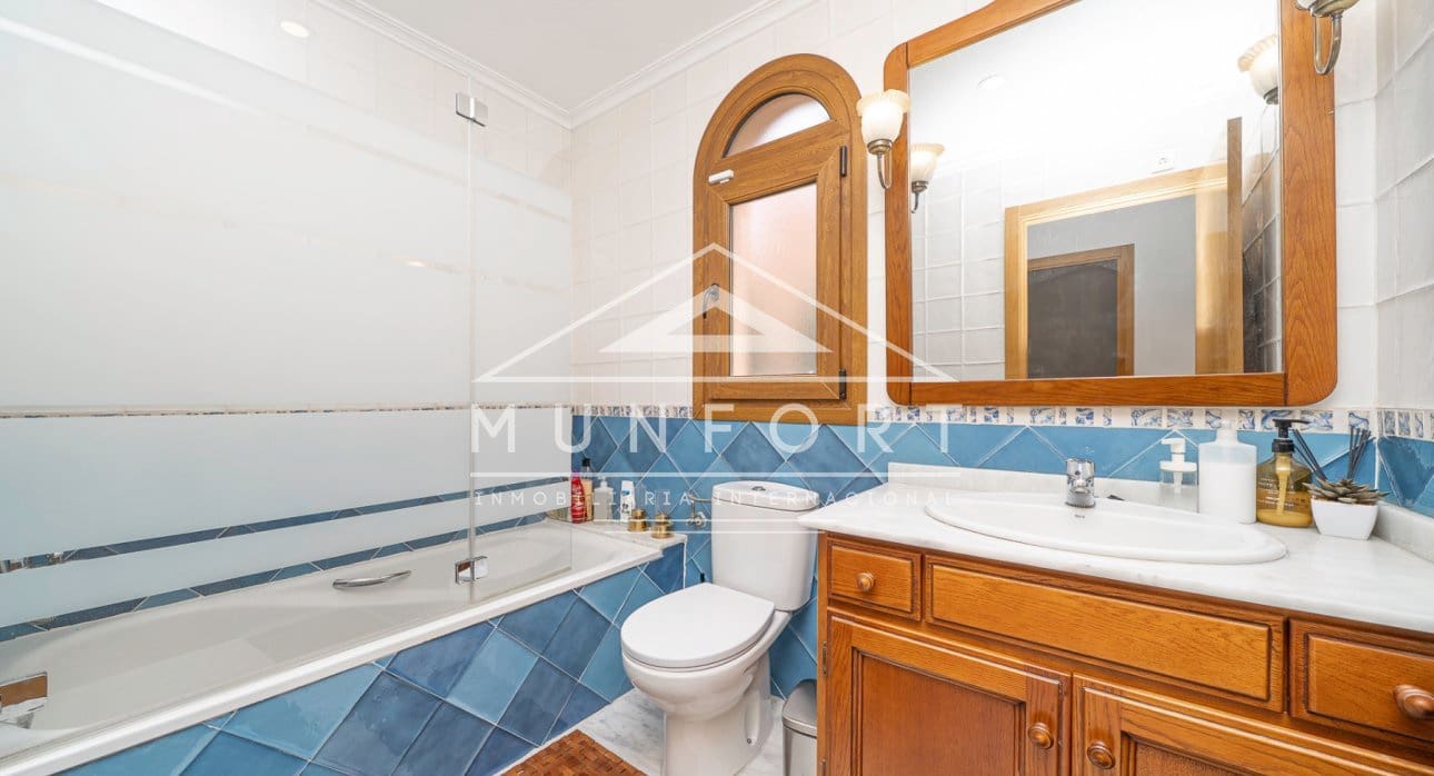 4 soveværelse Villa til salg i San Miguel de Salinas med swimmingpool - € 449.900 (Ref: 9731241)