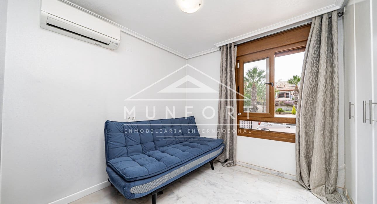 4 soveværelse Villa til salg i San Miguel de Salinas med swimmingpool - € 449.900 (Ref: 9731241)