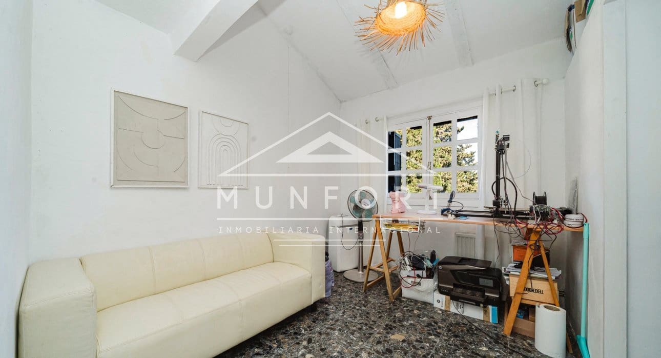 5 bedroom Villa for sale in Gea y Truyols with pool - € 599,900 (Ref: 9734051)