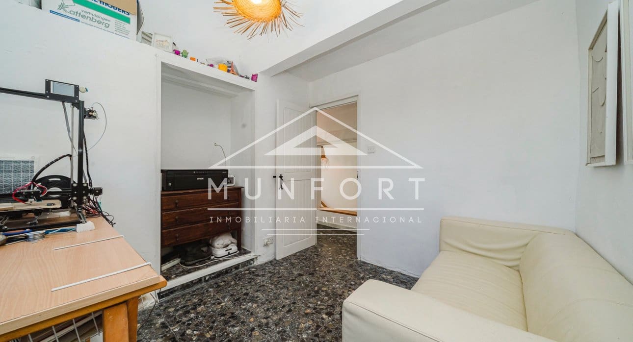 5 bedroom Villa for sale in Gea y Truyols with pool - € 599,900 (Ref: 9734051)