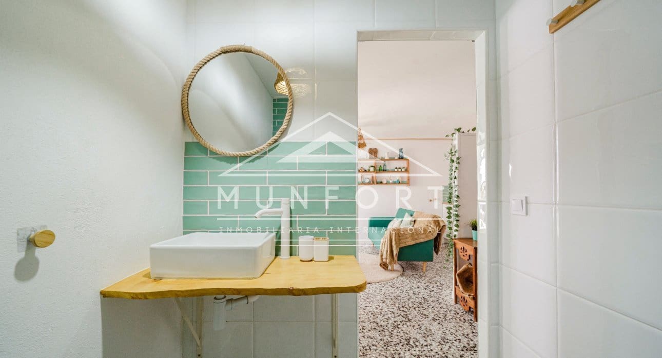 5 bedroom Villa for sale in Gea y Truyols with pool - € 599,900 (Ref: 9734051)