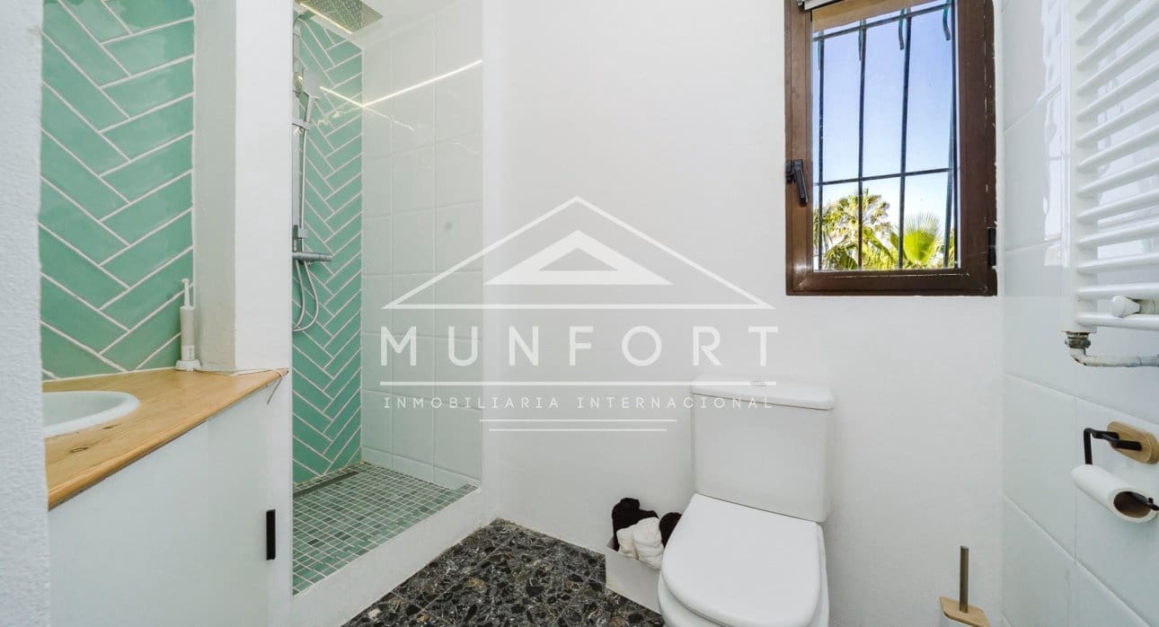 5 bedroom Villa for sale in Gea y Truyols with pool - € 599,900 (Ref: 9734051)