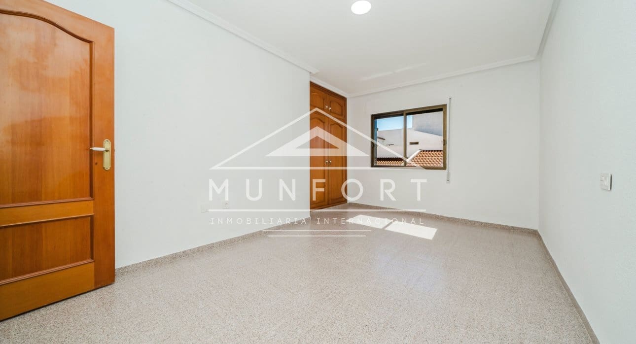 4 slaapkamer Huis te koop in Pilar de la Horadada - € 229.000 (Ref: 9740105)