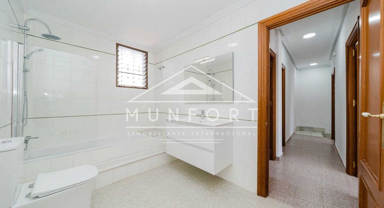 4 slaapkamer Huis te koop in Pilar de la Horadada - € 229.000 (Ref: 9740105)