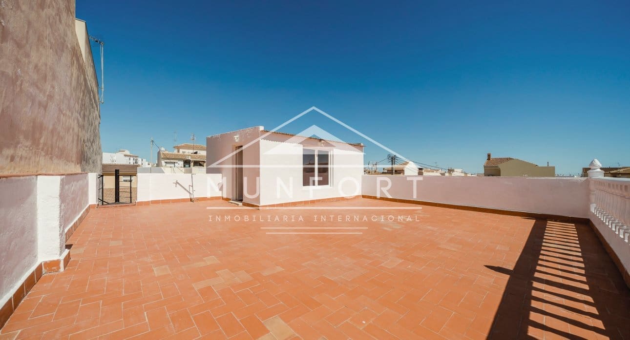 4 slaapkamer Huis te koop in Pilar de la Horadada - € 229.000 (Ref: 9740105)