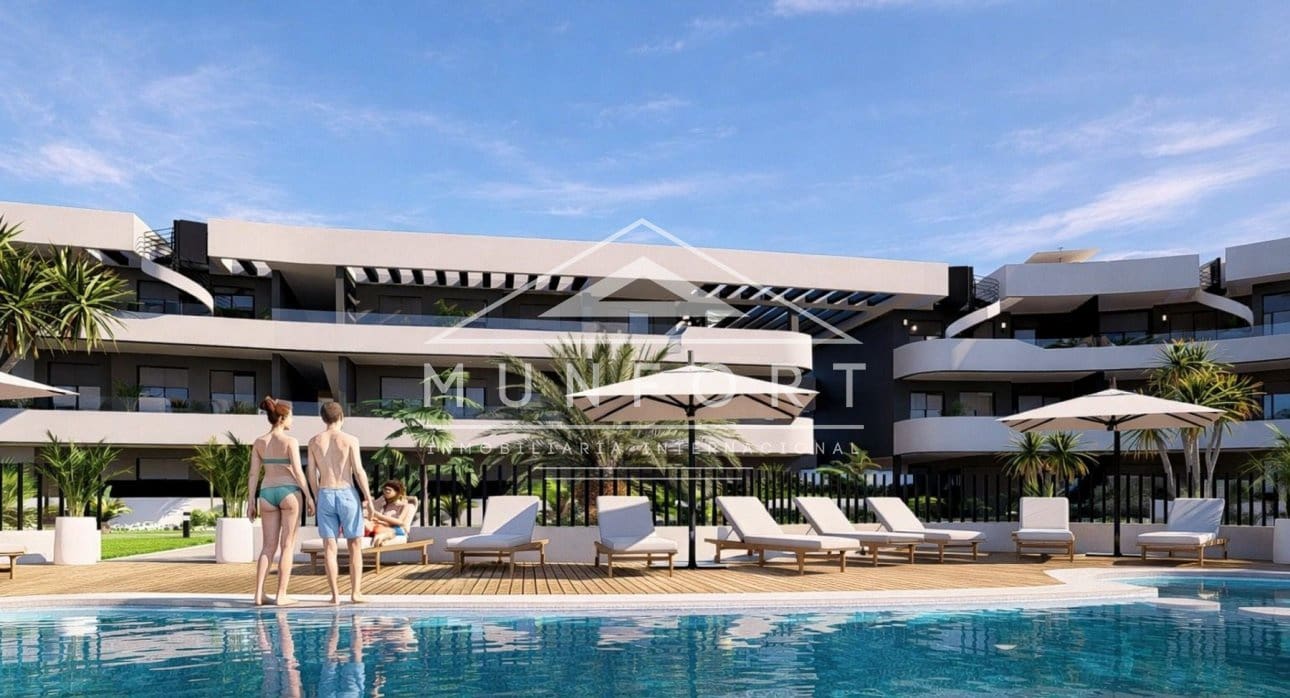 Ático de 2 habitaciones en Los Alcázares en venta con piscina - 359.900 € (Ref: 9740589)