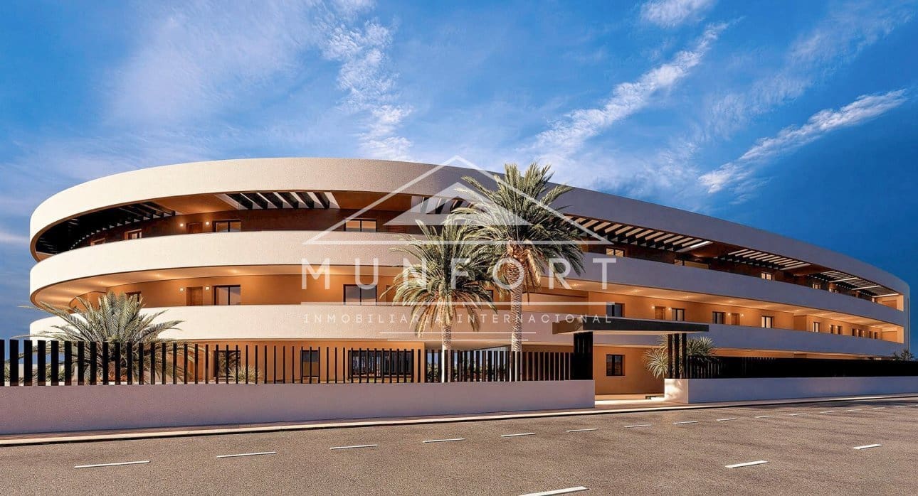 Ático de 2 habitaciones en Los Alcázares en venta con piscina - 359.900 € (Ref: 9740589)