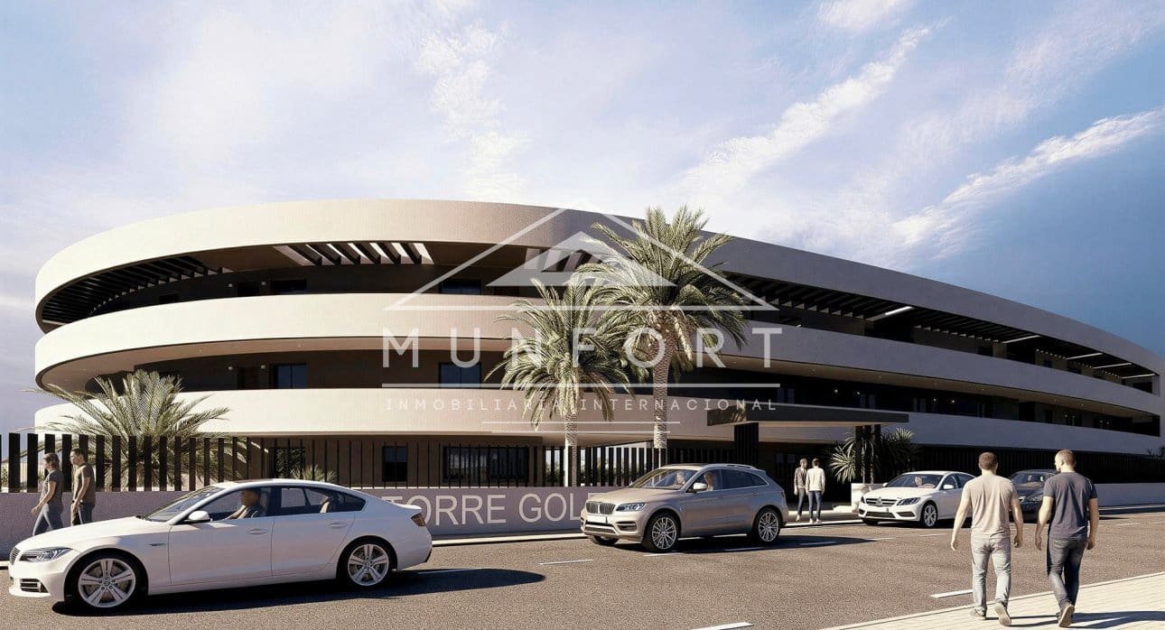 Ático de 2 habitaciones en Los Alcázares en venta con piscina - 359.900 € (Ref: 9740589)