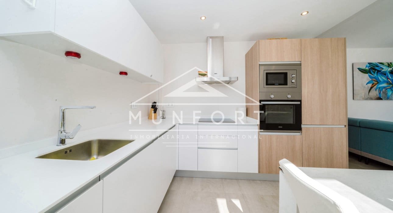 2 sypialnia Penthouse na sprzedaż w Pilar de la Horadada z basenem - 279 900 € (Ref: 9751096)