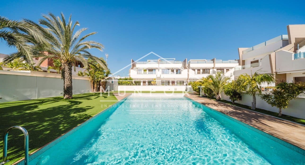 2 sypialnia Penthouse na sprzedaż w Pilar de la Horadada z basenem - 279 900 € (Ref: 9751096)