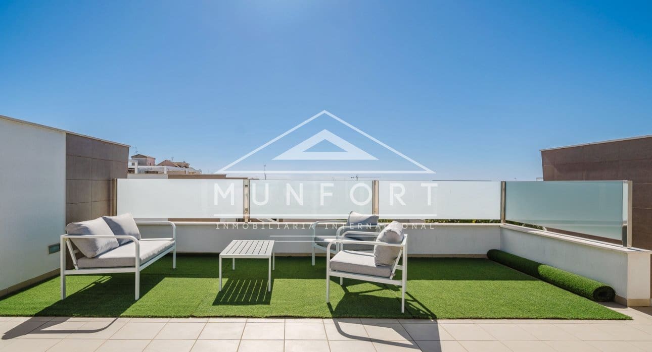 2 sypialnia Penthouse na sprzedaż w Pilar de la Horadada z basenem - 279 900 € (Ref: 9751096)