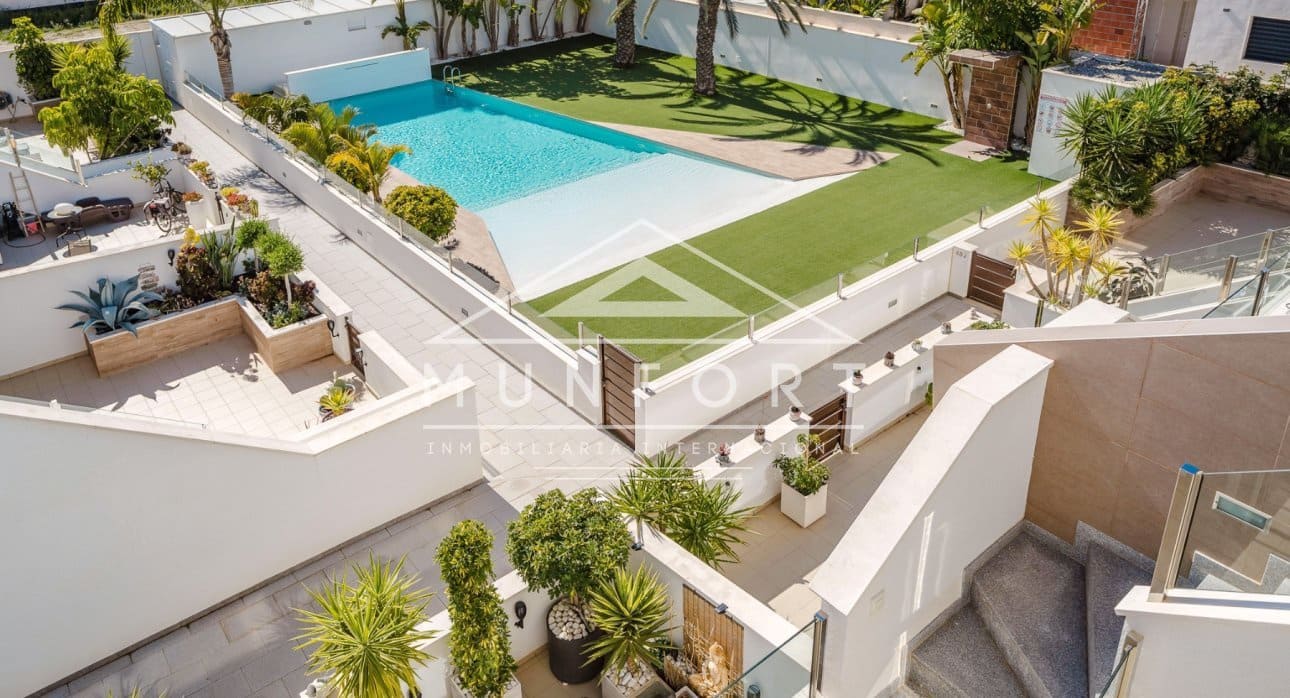 2 sypialnia Penthouse na sprzedaż w Pilar de la Horadada z basenem - 279 900 € (Ref: 9751096)