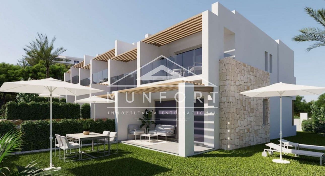 2 bedroom Penthouse for sale in Finestrat with pool - € 405,000 (Ref: 9756330)