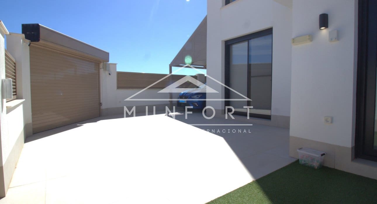 3 soveværelse Bungalow til salg i Mar de Cristal med swimmingpool - € 409.900 (Ref: 9756333)