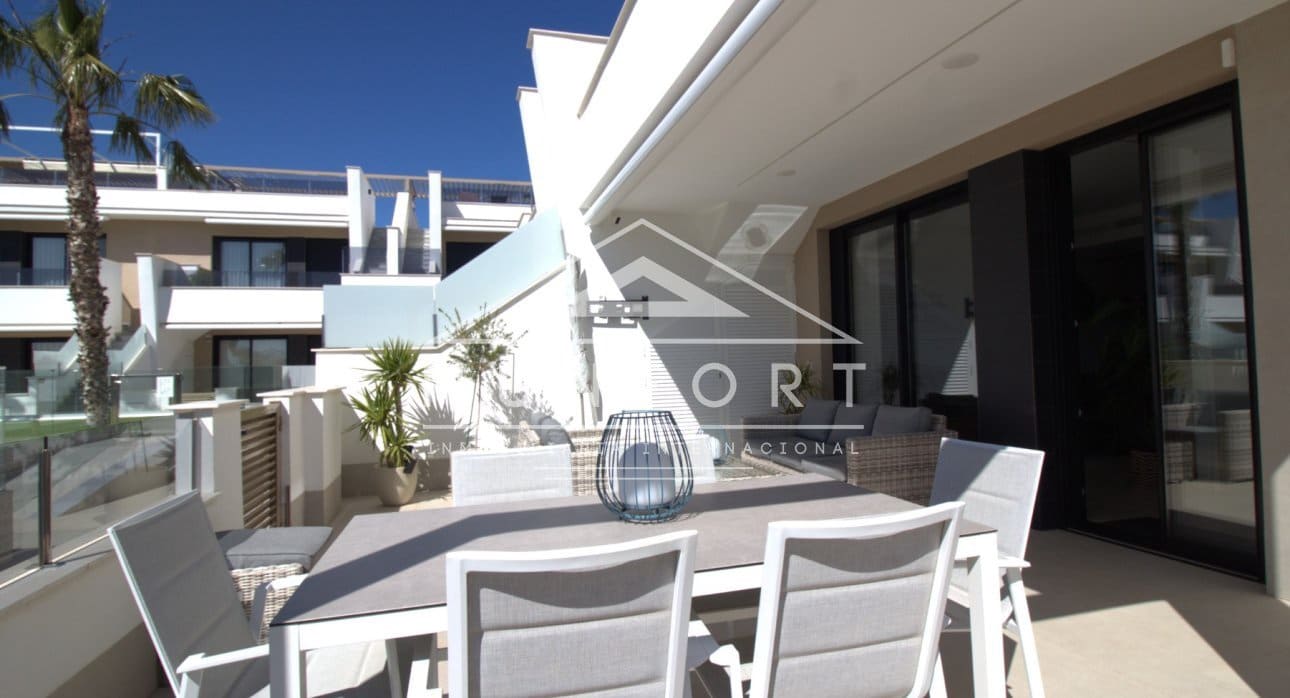 3 soveværelse Bungalow til salg i Mar de Cristal med swimmingpool - € 409.900 (Ref: 9756333)