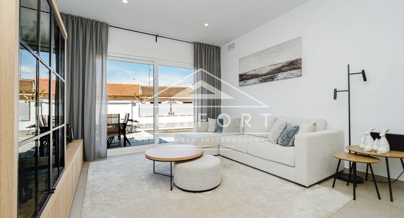 3 soveværelse Villa til salg i El Mojon med swimmingpool - € 399.900 (Ref: 9757797)