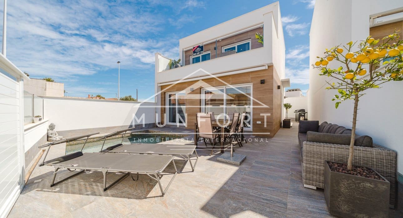 3 soveværelse Villa til salg i El Mojon med swimmingpool - € 399.900 (Ref: 9757797)