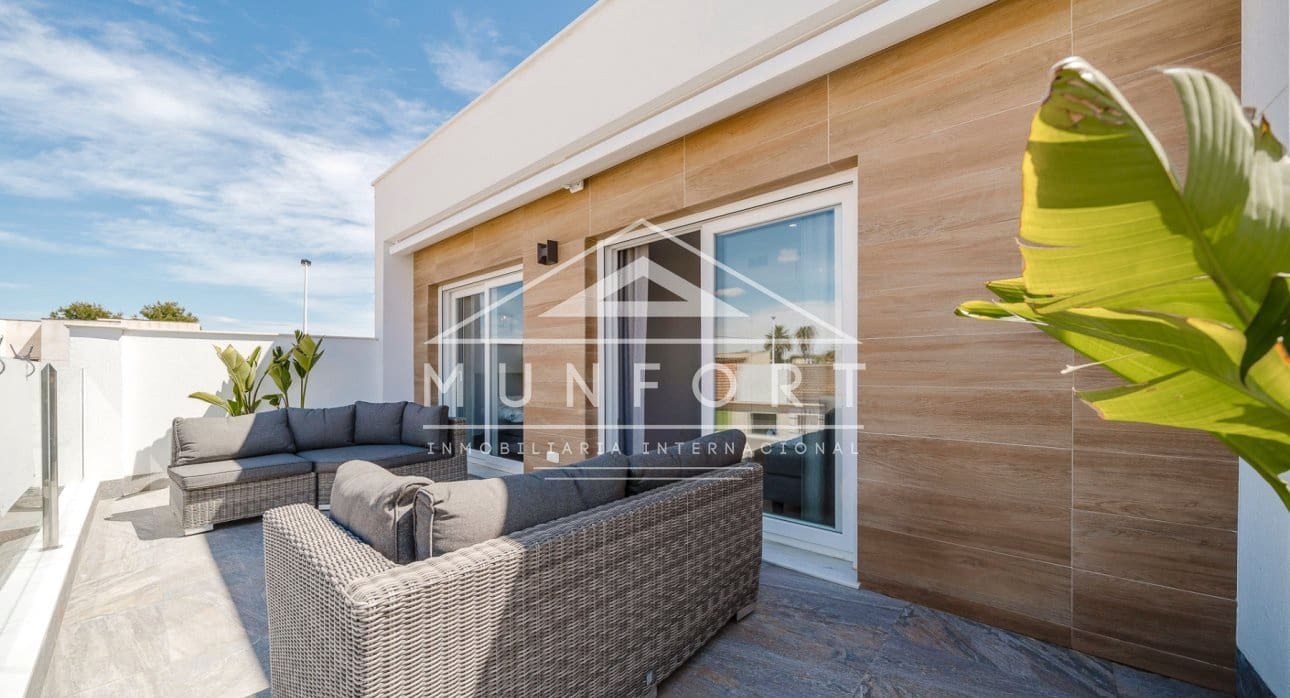 3 soveværelse Villa til salg i El Mojon med swimmingpool - € 399.900 (Ref: 9757797)