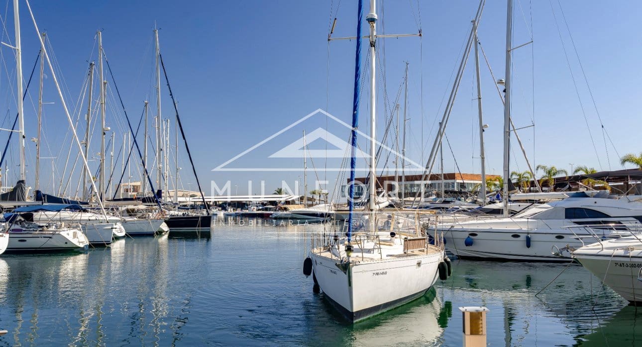 3 soveværelse Villa til salg i El Mojon med swimmingpool - € 399.900 (Ref: 9757797)