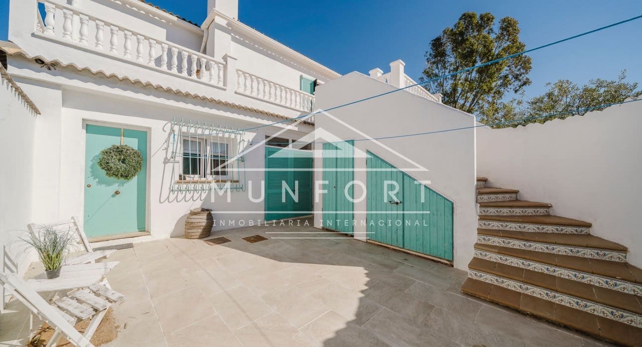 5 slaapkamer Villa te koop in Gea y Truyols met zwembad - € 599.900 (Ref: 9765291)