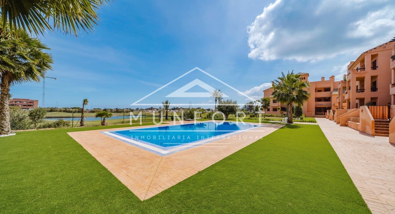 3 soveværelse Lejlighed til salg i Los Alcazares med swimmingpool - € 249.000 (Ref: 9770996)