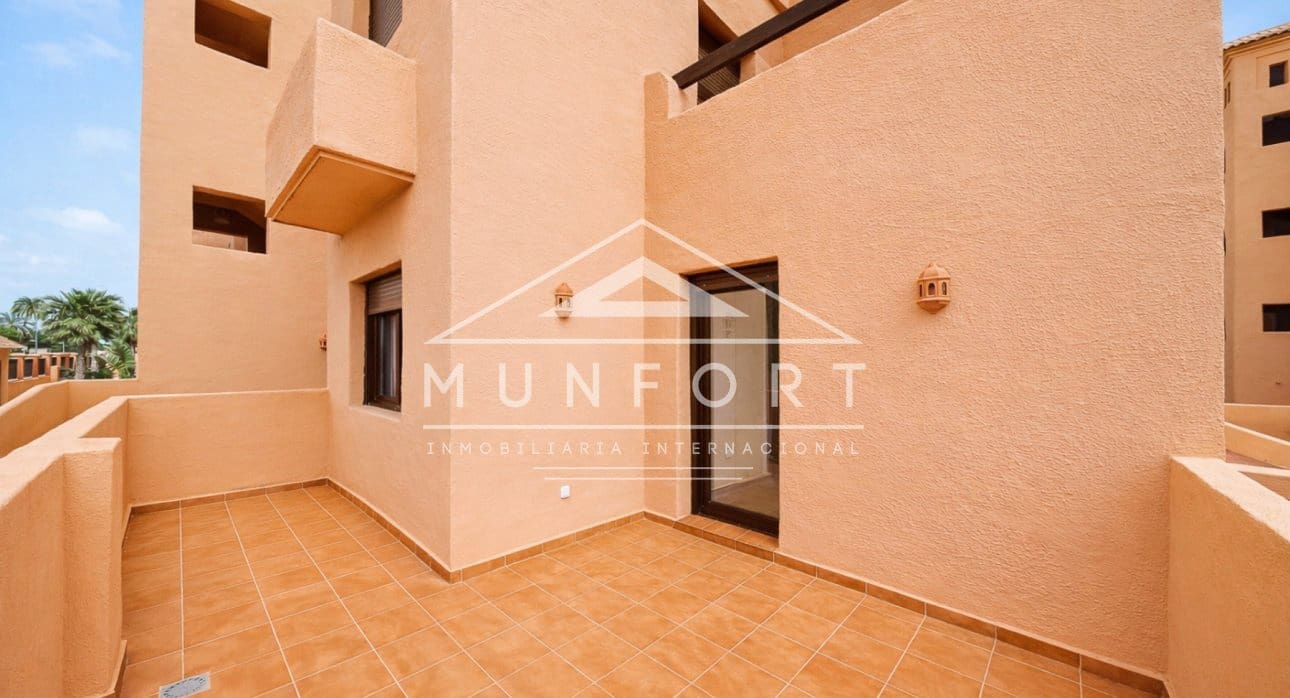 3 soveværelse Lejlighed til salg i Los Alcazares med swimmingpool - € 249.000 (Ref: 9770996)