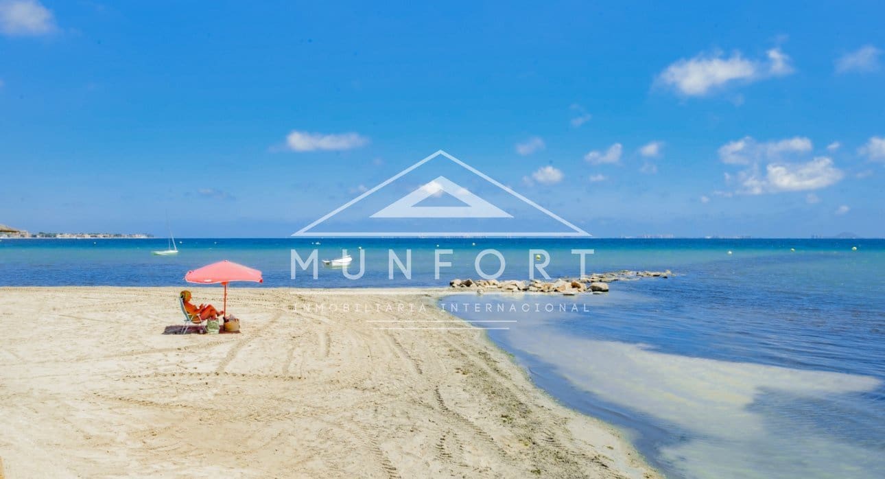 Pareado de 4 habitaciones en Torre-Pacheco en venta - 329.900 € (Ref: 9770997)