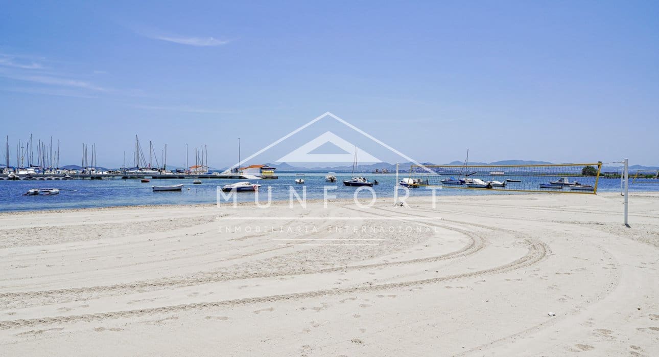 Pareado de 4 habitaciones en Torre-Pacheco en venta - 329.900 € (Ref: 9770997)