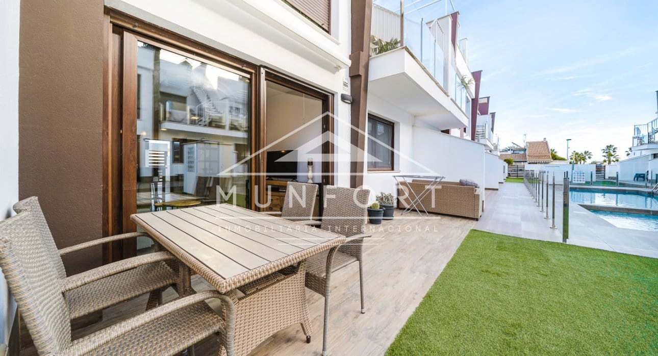 2 Zimmer Bungalow zu verkaufen in Lo Pagan mit Pool - 234.900 € (Ref: 9770998)