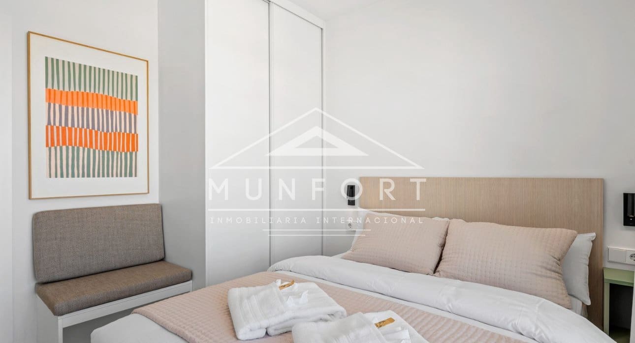 3 slaapkamer Penthouse te koop in Los Alcazares met zwembad - € 419.900 (Ref: 9772018)