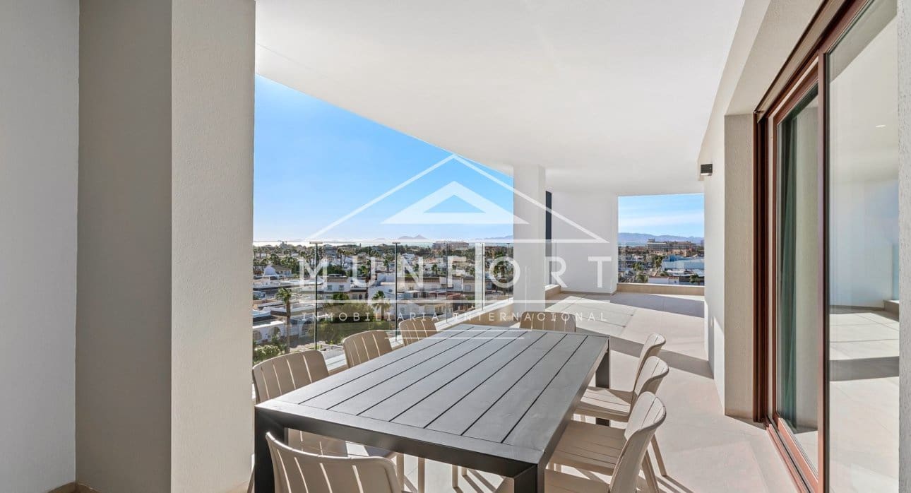 3 soveværelse Lejlighed til salg i Los Alcazares med swimmingpool - € 324.900 (Ref: 9772019)