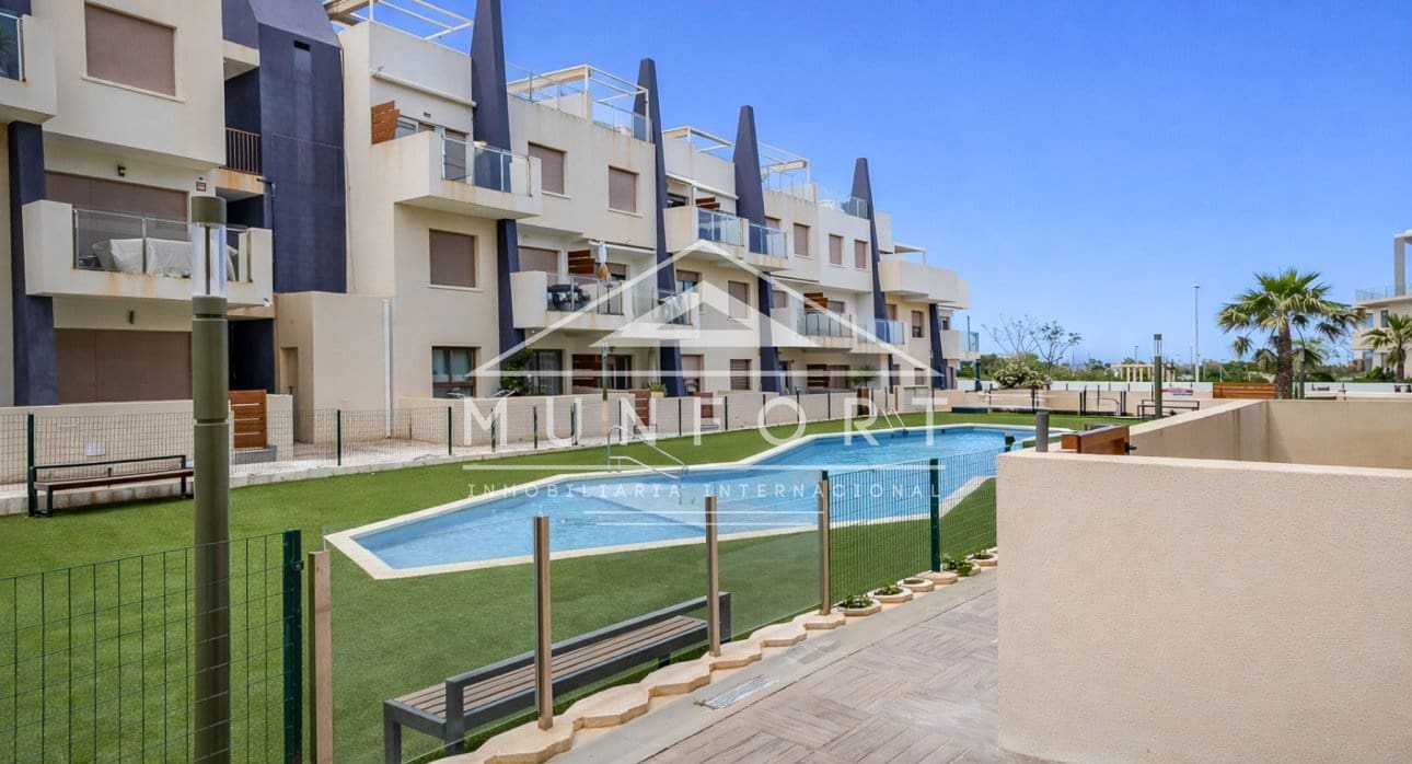 2 bedroom Apartment for sale in Torre de la Horadada with pool - € 290,000 (Ref: 9772021)
