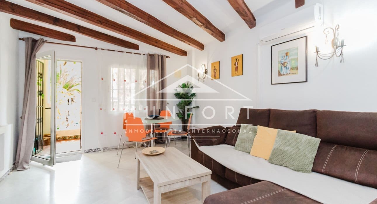 2 soverom Leilighet til salgs i Torrevieja med svømmebasseng - € 214 900 (Ref: 9772451)