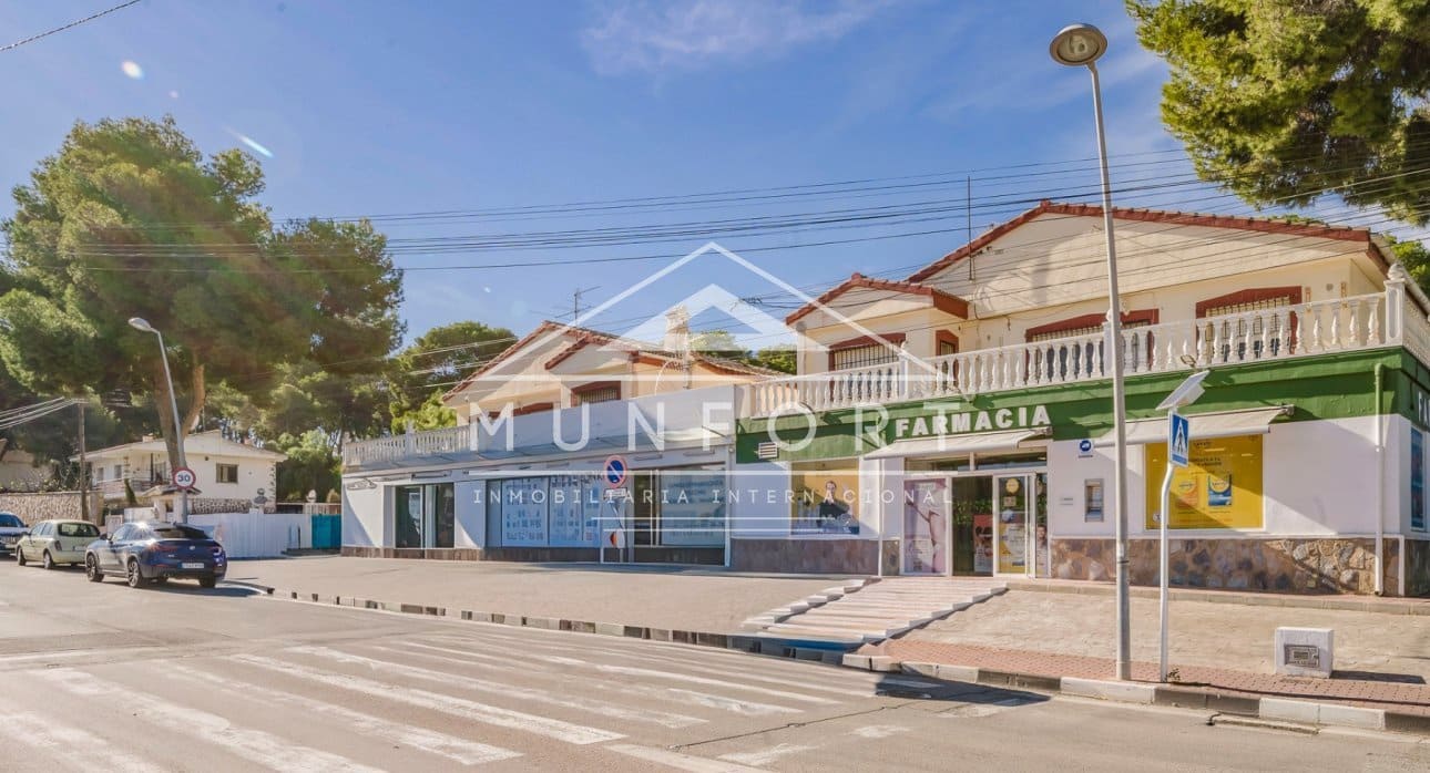 2 soverom Leilighet til salgs i Torrevieja med svømmebasseng - € 214 900 (Ref: 9772451)