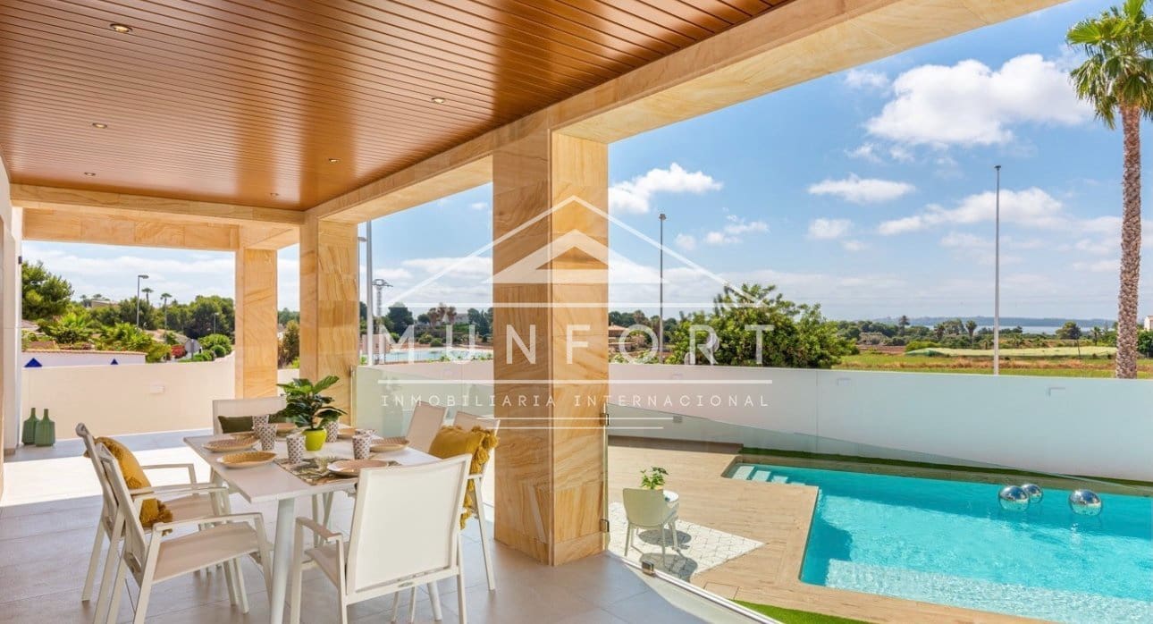 4 chambre Villa/Maison à vendre à Ciudad Quesada avec piscine - 864 647 € (Ref: 9776930)