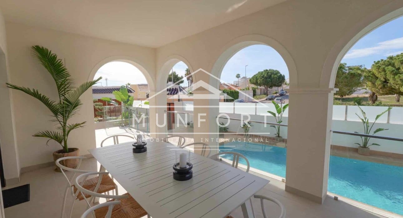 3 sypialnia Willa na sprzedaż w Ciudad Quesada z basenem - 871 162 € (Ref: 9776932)