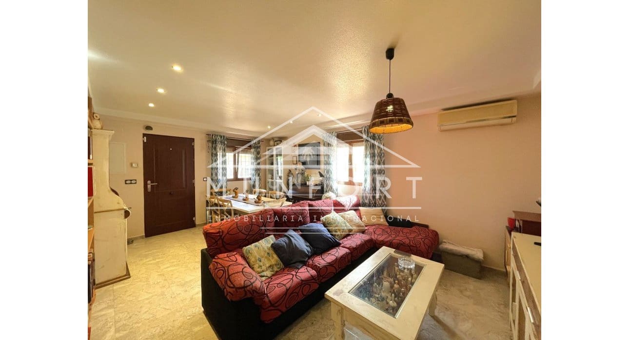 5 bedroom Villa for sale in Los Narejos with pool - € 279,900 (Ref: 9777115)