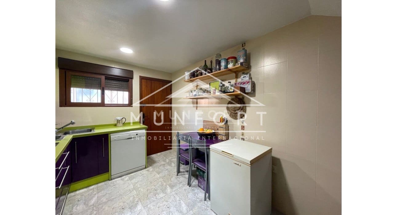 5 bedroom Villa for sale in Los Narejos with pool - € 279,900 (Ref: 9777115)