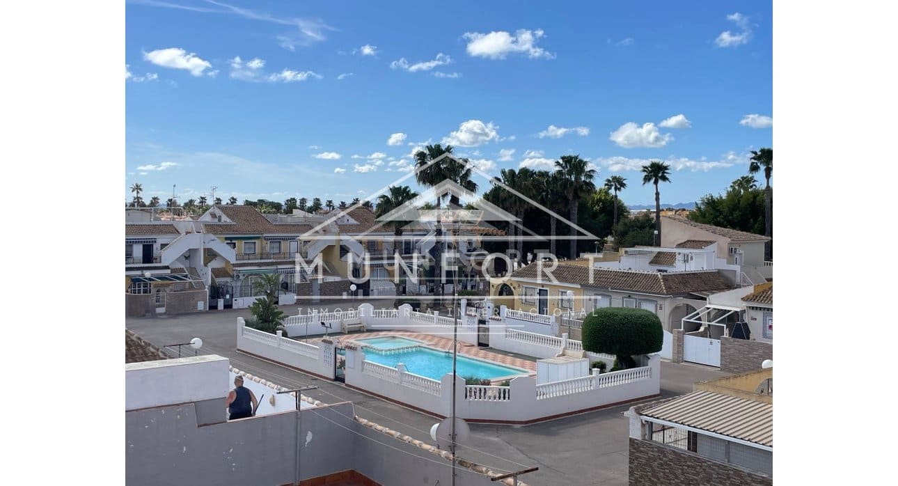 5 bedroom Villa for sale in Los Narejos with pool - € 279,900 (Ref: 9777115)