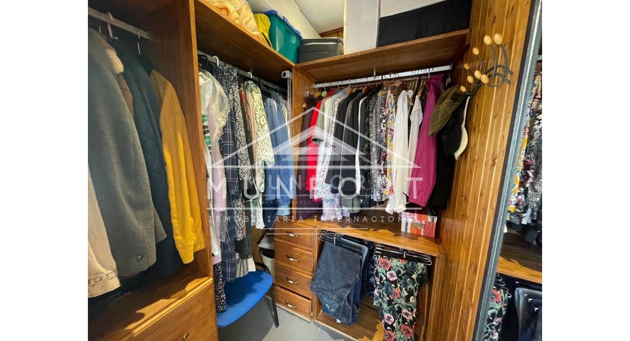 5 bedroom Villa for sale in Los Narejos with pool - € 279,900 (Ref: 9777115)