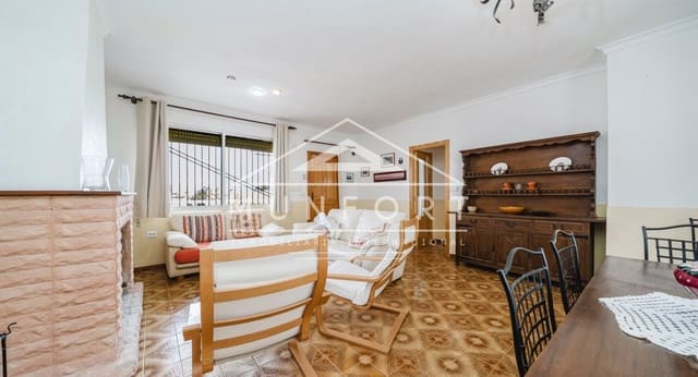 4 makuuhuone Huvila myytävänä paikassa El Carmoli, Cartagena - 250 000 € (Ref: 9778445)