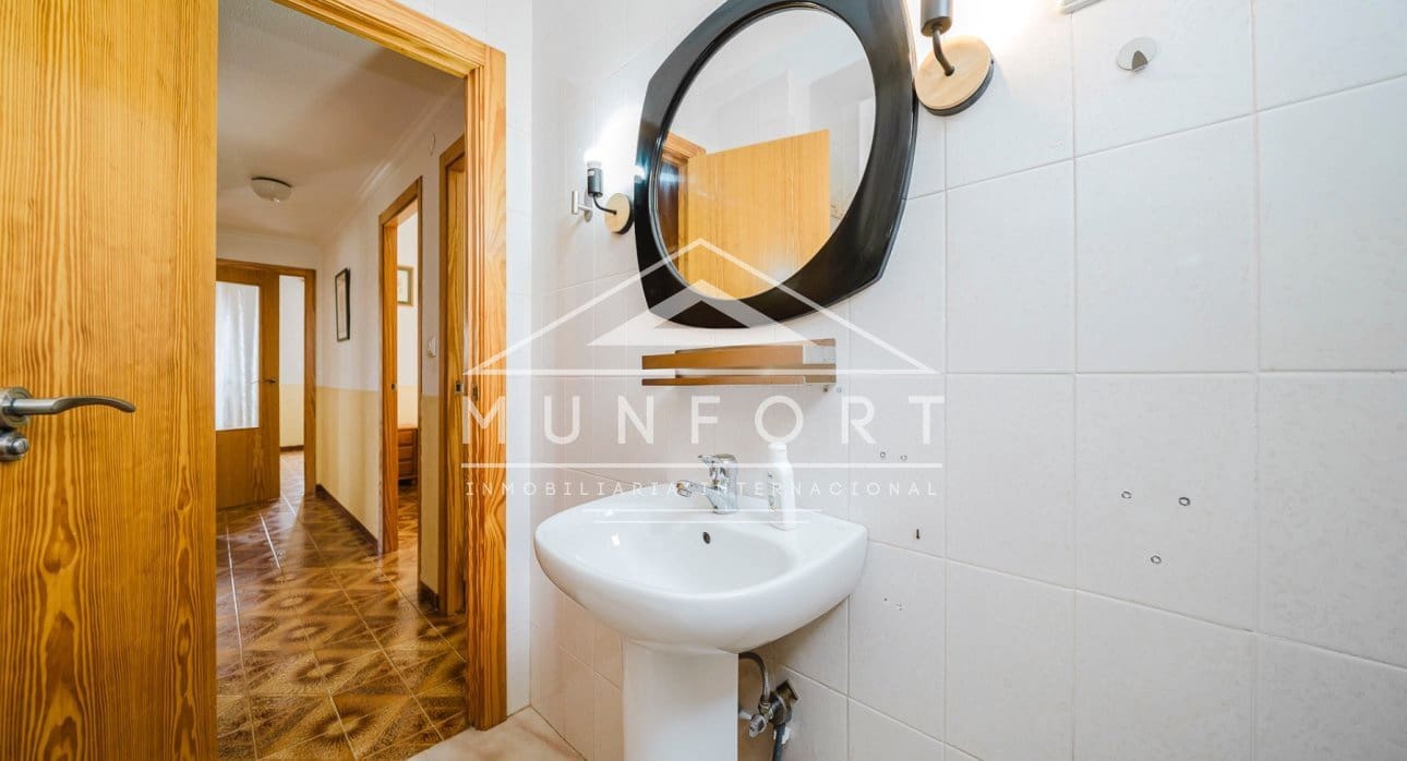 4 makuuhuone Huvila myytävänä paikassa El Carmoli - 250 000 € (Ref: 9778445)